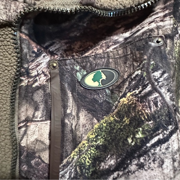 Mossy Oak Woodland Camo Jacket - Picture 8 of 10